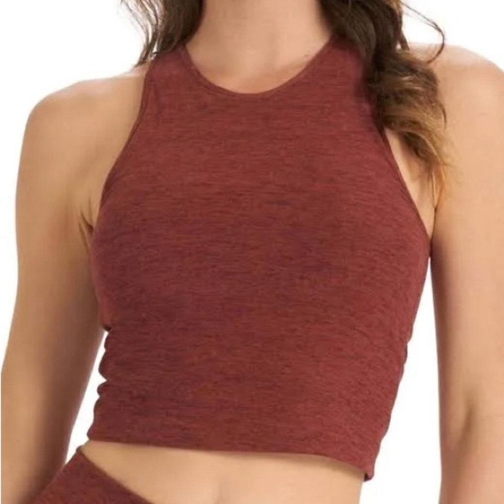 Vuori Elevation Plyo Tank in Brick Heather. Size M. Brand new.